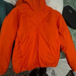 Arc'teryx Atom Heavyweight Hoodie Orange Jacket